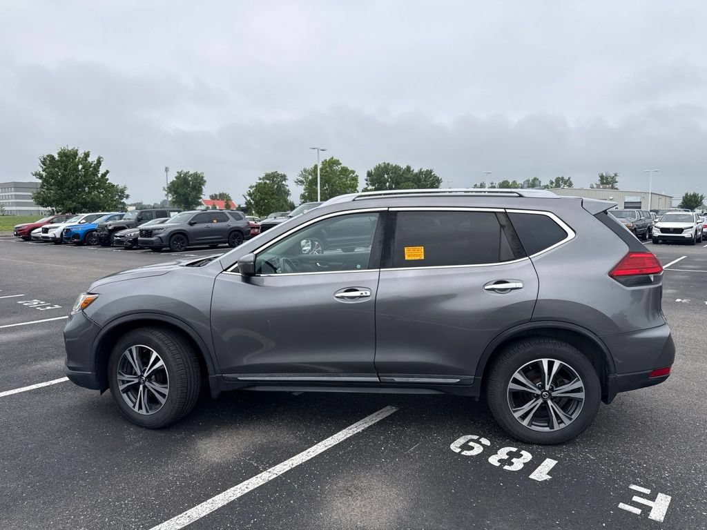 Used 2017 Nissan Rogue SL AWD/4WD image 6