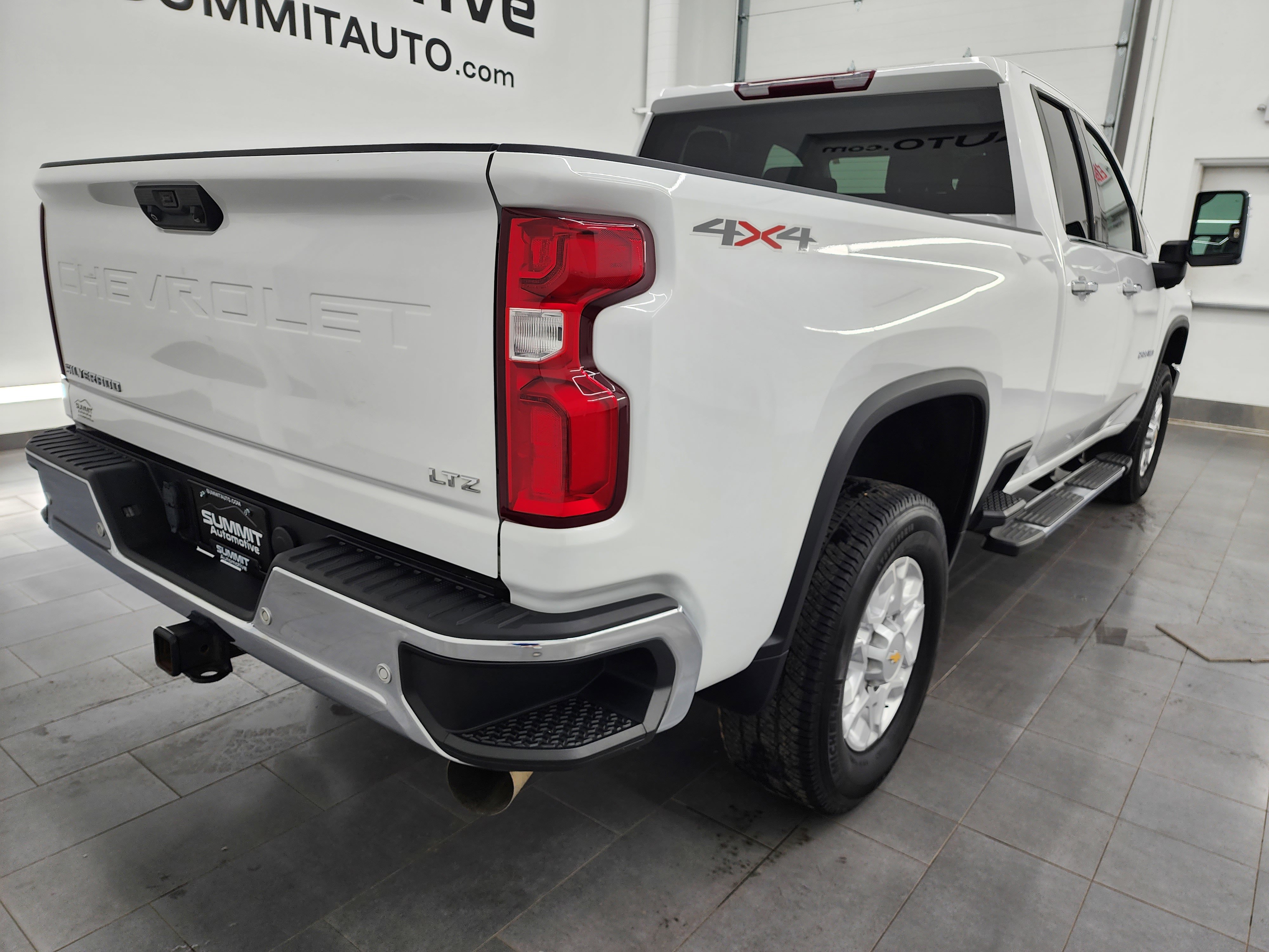 Used 2022 Chevrolet Silverado 2500 LTZ w/ Safety Package image 4