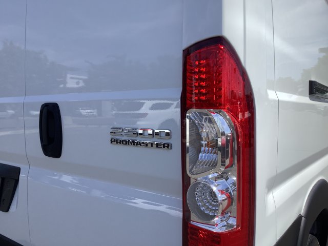 New 2026 RAM ProMaster 2500 w/ Quick Order Package 22G SLT FWD image 34