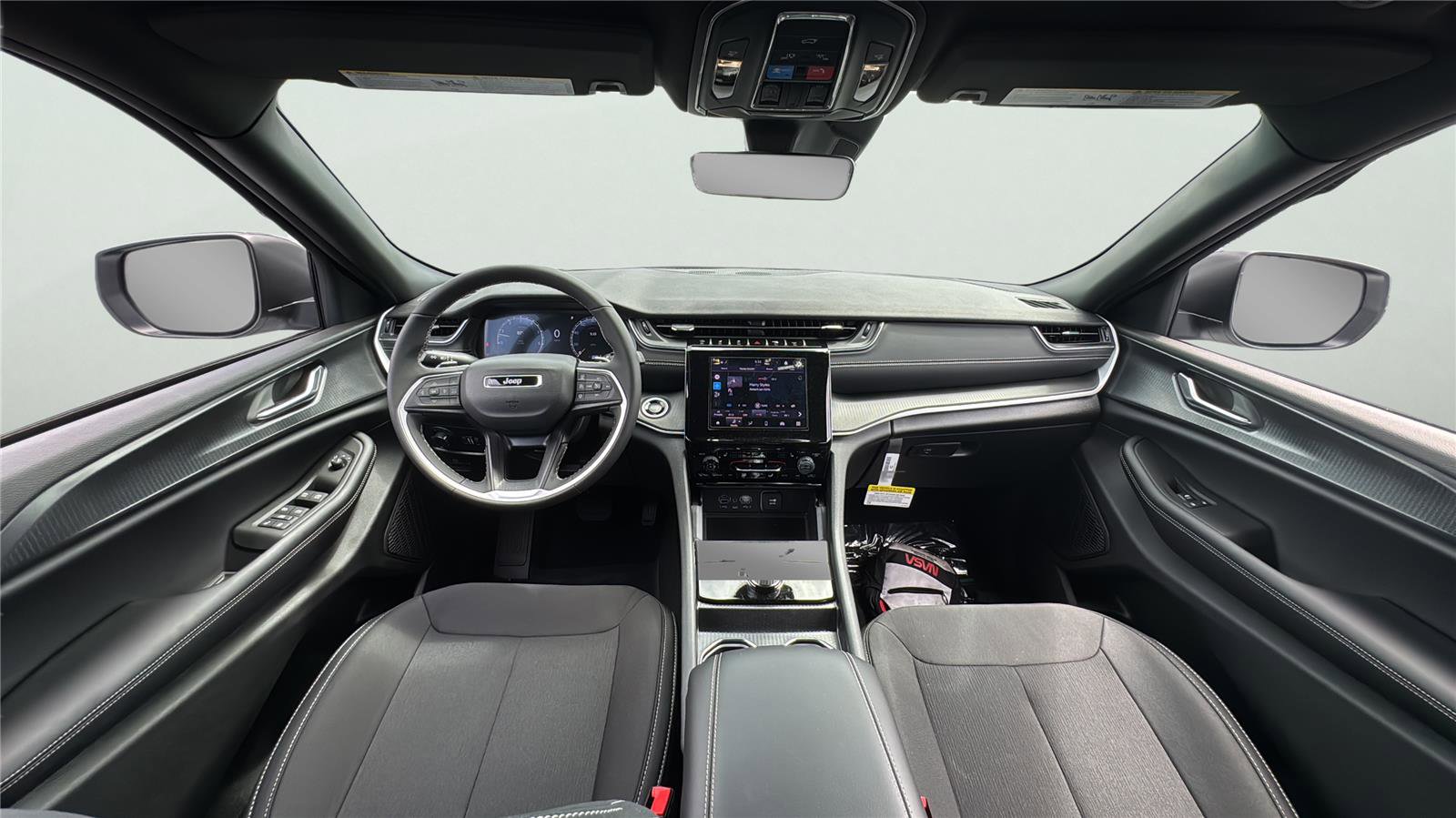 New 2025 Jeep Grand Cherokee Laredo X w/ Luxury Tech Group I AWD/4WD image 27