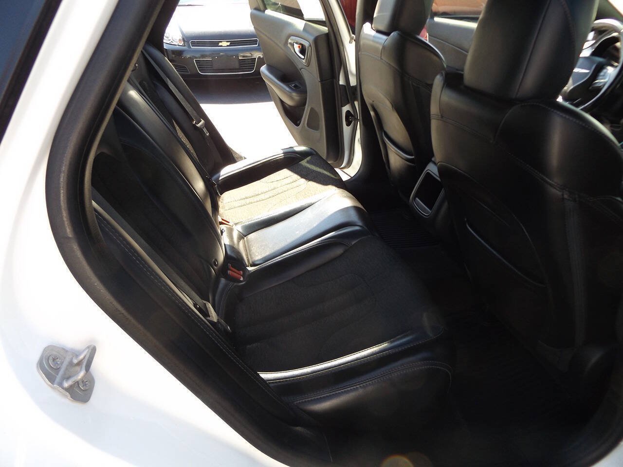 Used 2016 Chrysler 200 S AWD/4WD image 24