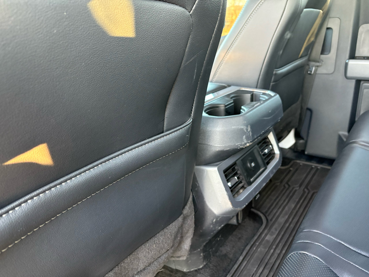 Used 2023 Ford F350 Lariat image 39