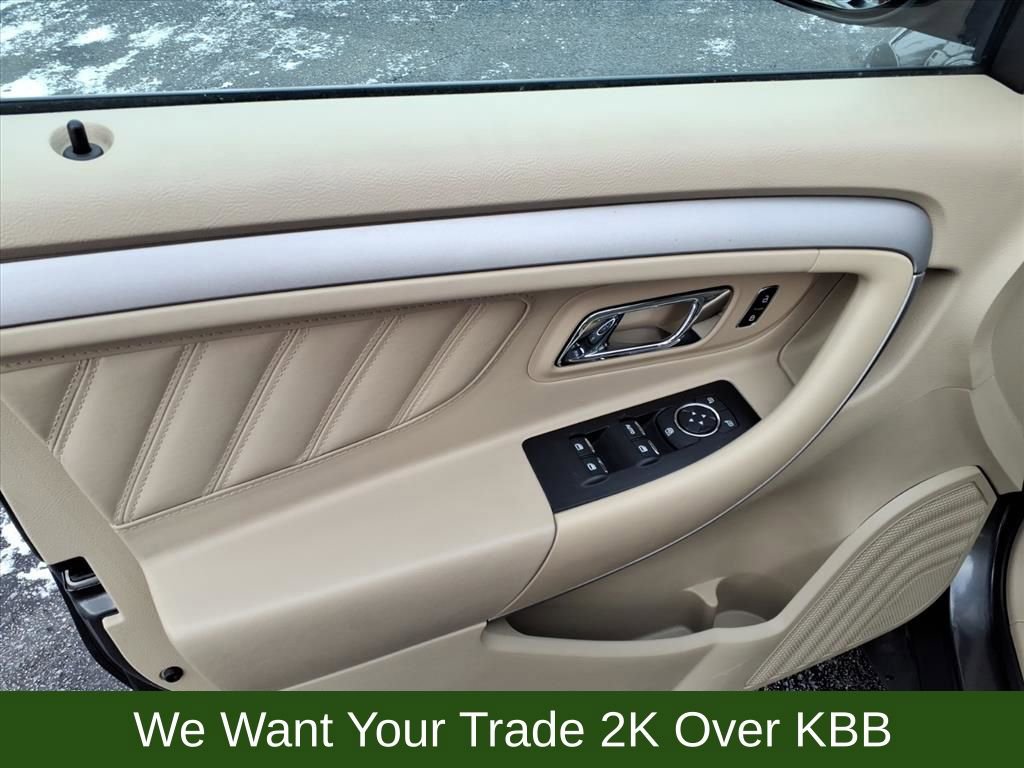 Used 2018 Ford Taurus SE image 10