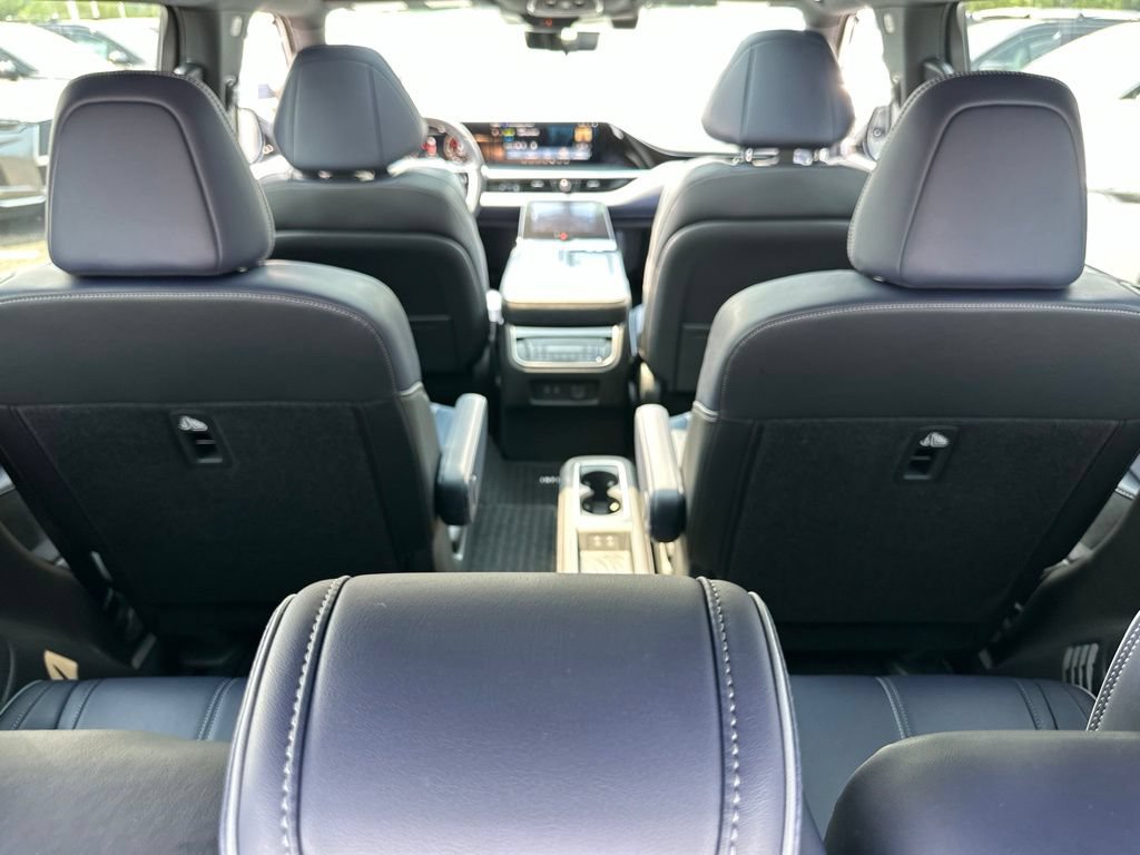 New 2027 INFINITI QX80 Sensory AWD/4WD image 28