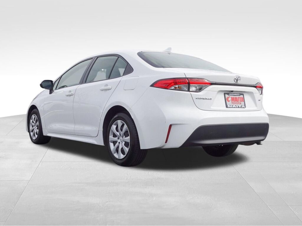 Used 2024 Toyota Corolla LE image 6