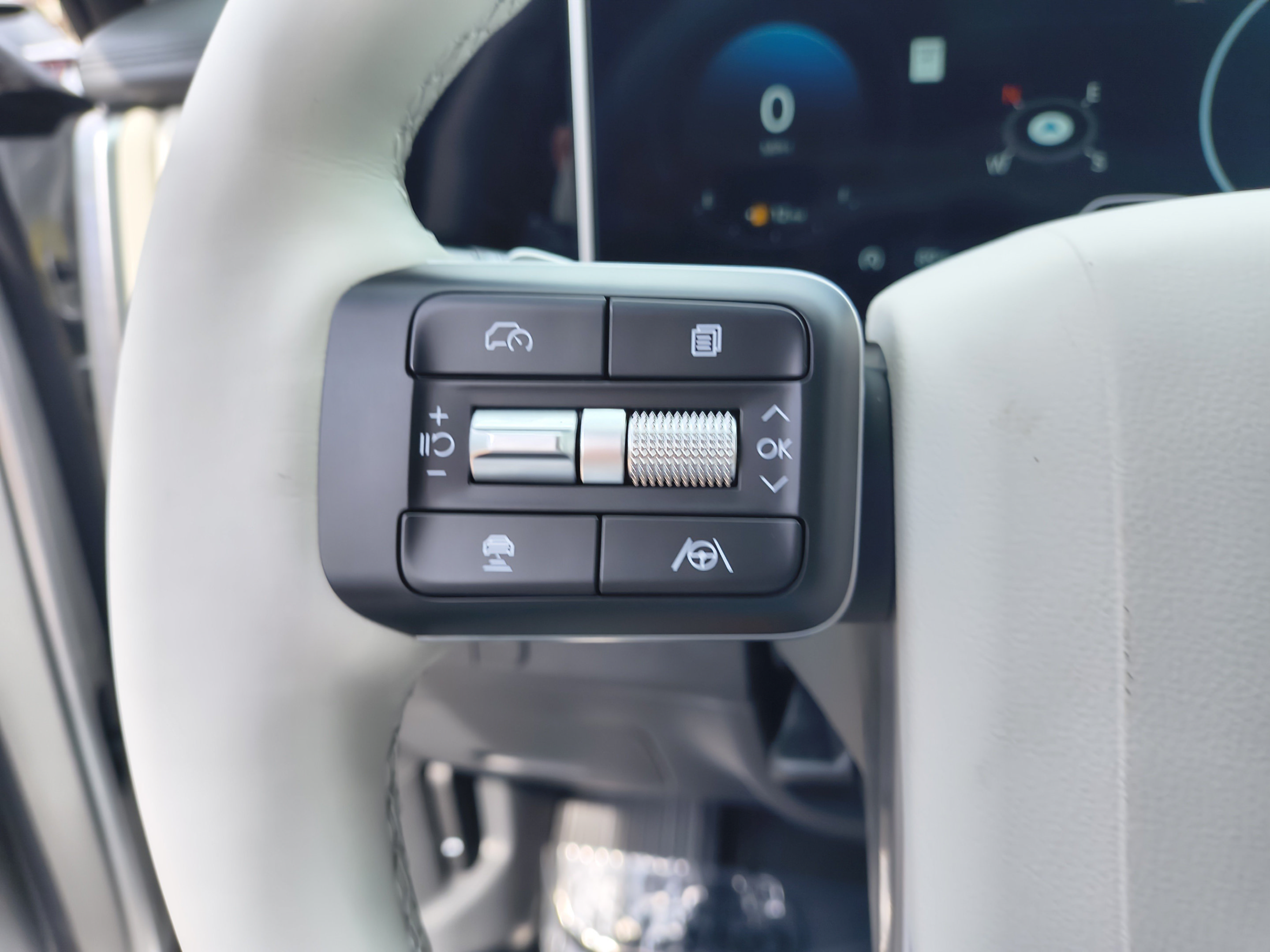 New 2027 Hyundai Santa Fe Limited FWD image 31
