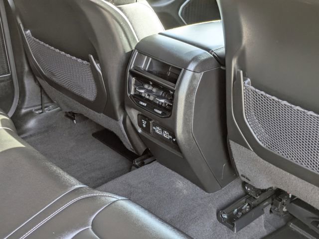 Used 2022 Jeep Grand Cherokee Limited image 29