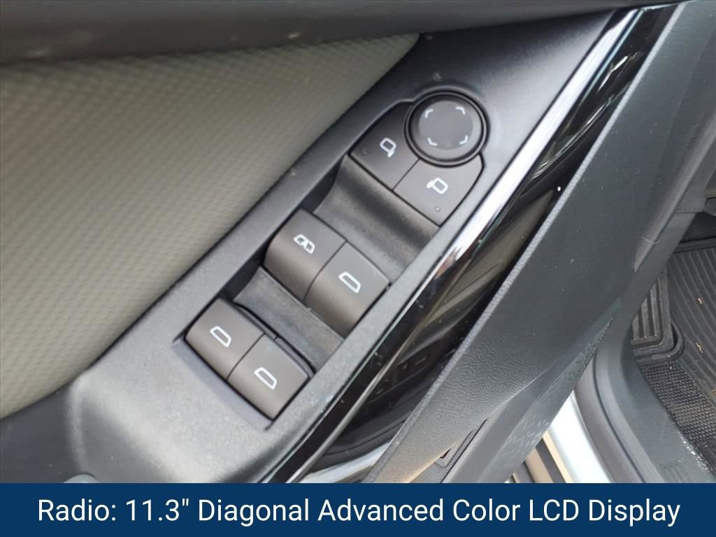 New 2026 Chevrolet Equinox LT w/ Convenience Package II image 6