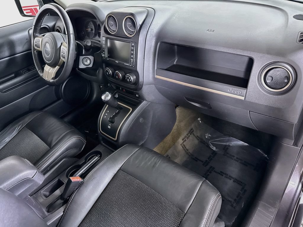 Used 2017 Jeep Patriot 75th Anniversary w/ Power Value Group FWD image 30