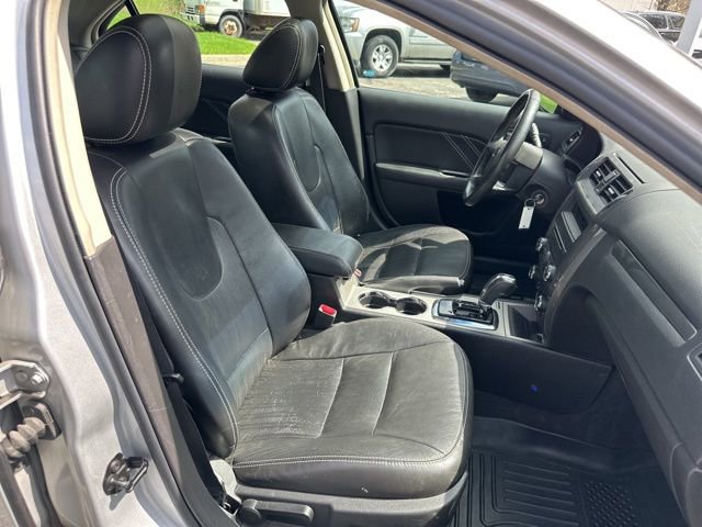 Used 2010 Ford Fusion Sport image 25