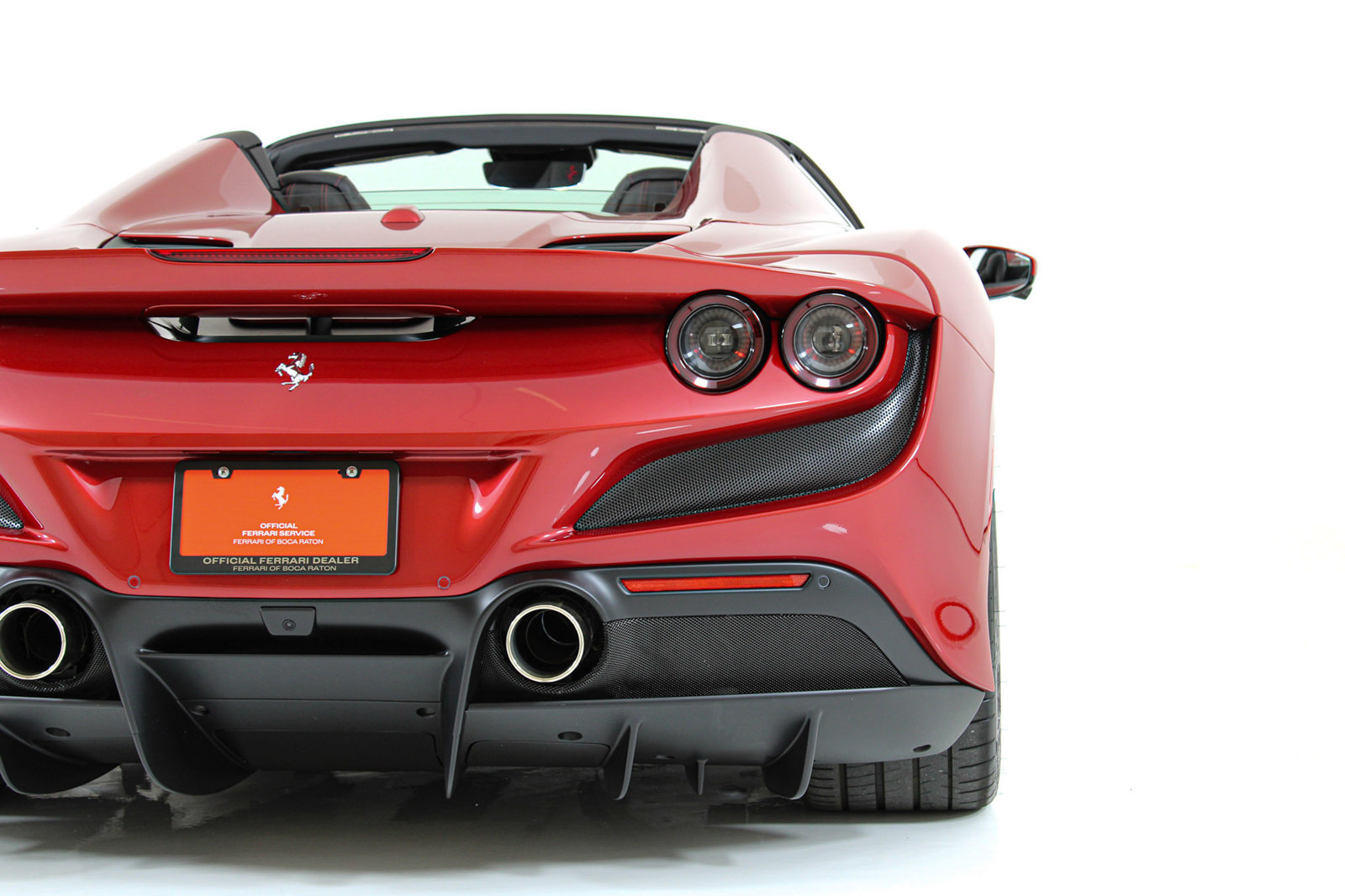 Certified 2023 Ferrari F8 Tributo RWD image 32