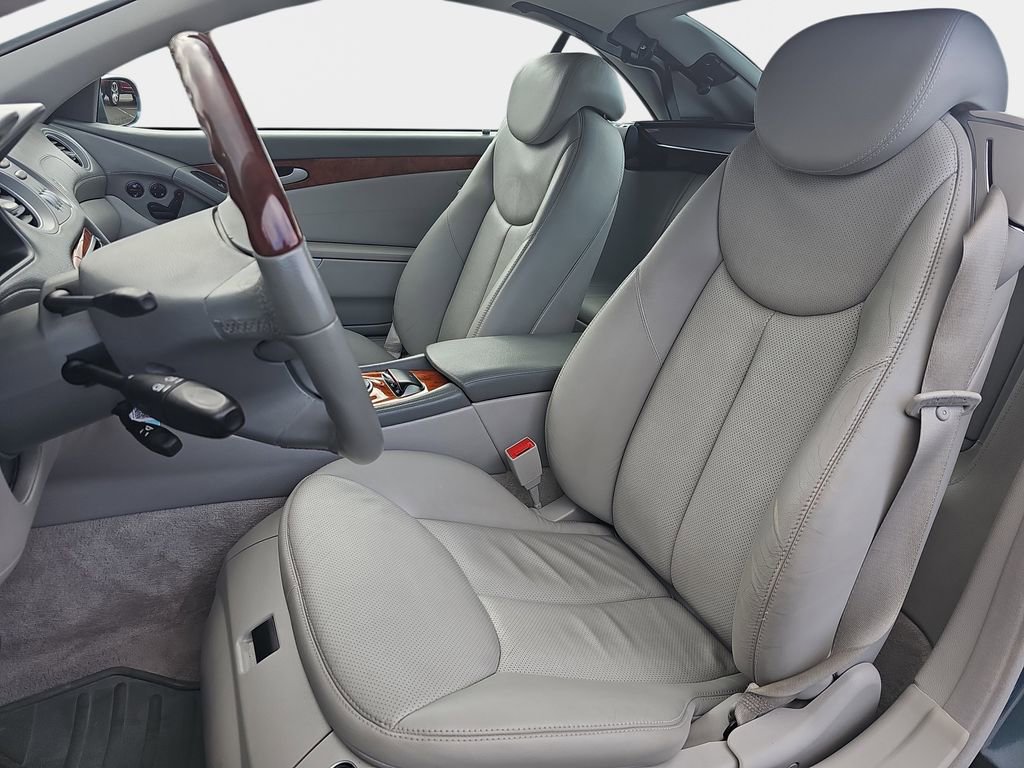 Used 2004 Mercedes-Benz SL 500 image 16
