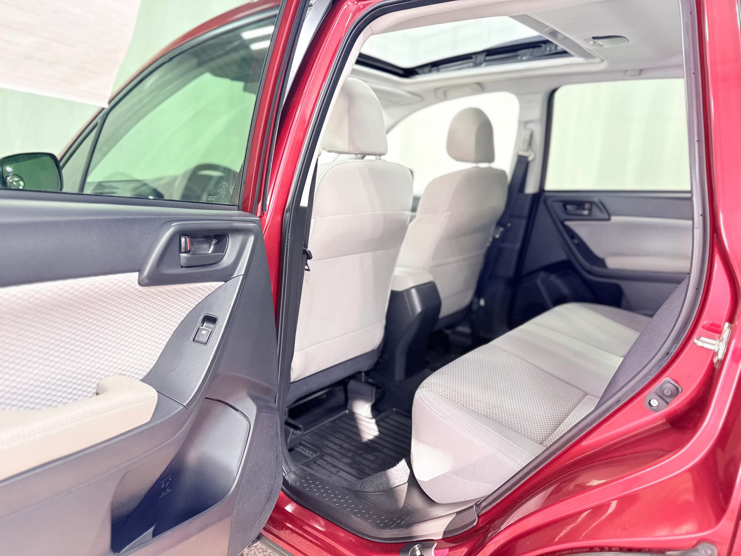 Used 2017 Subaru Forester 2.5i Premium w/ Popular Package #2A image 29