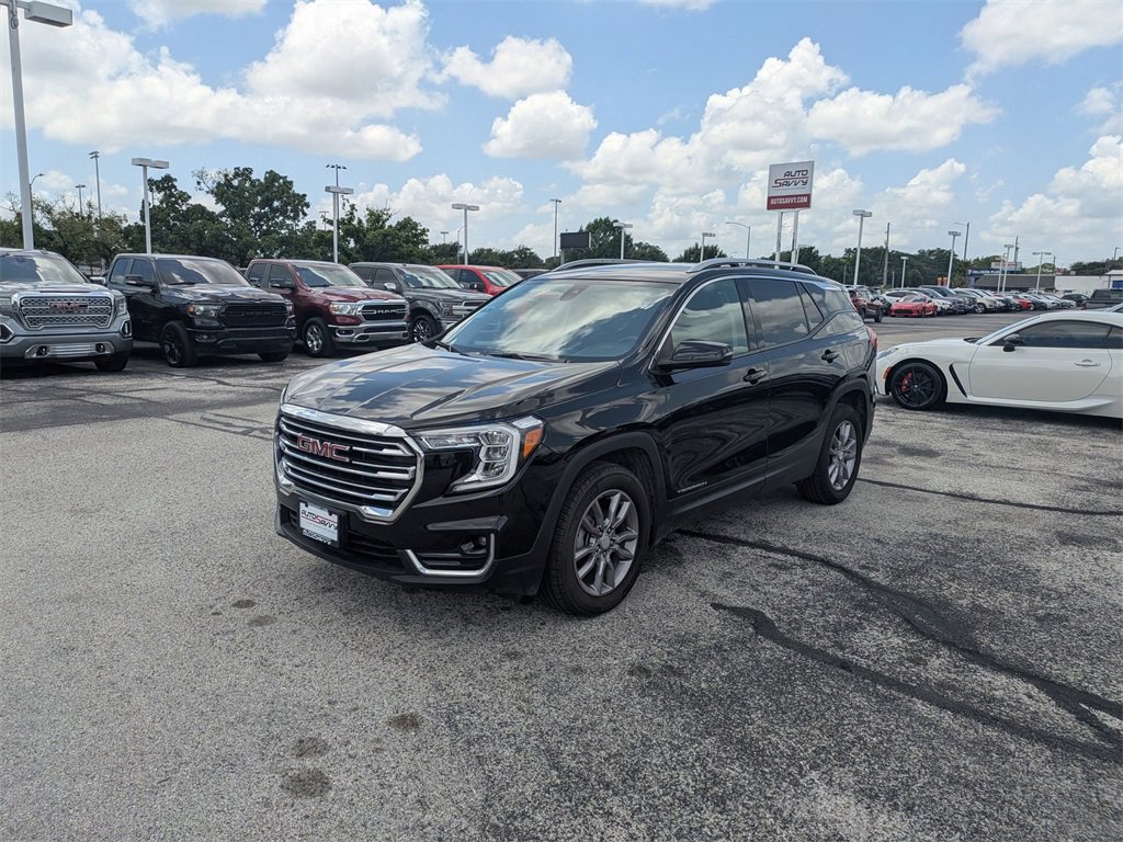 Used 2023 GMC Terrain SLT image 8
