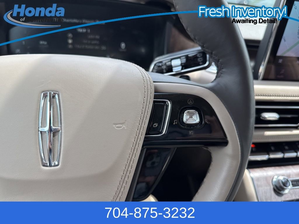 Used 2023 Lincoln Aviator Reserve w/ Equipment Group 201A image 25