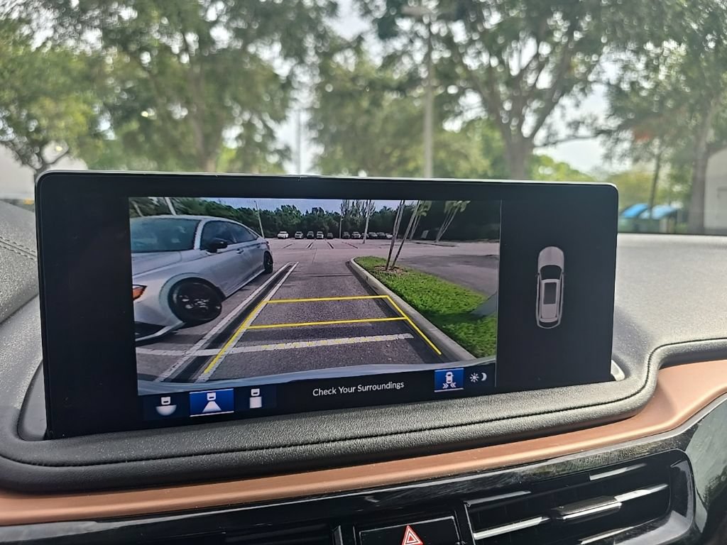 Used 2025 Acura MDX w/ Technology Package FWD image 26