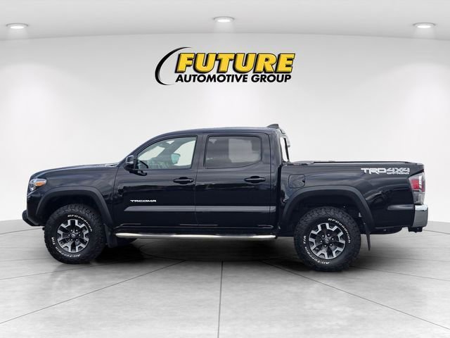 Certified 2023 Toyota Tacoma TRD Off-Road AWD/4WD image 9