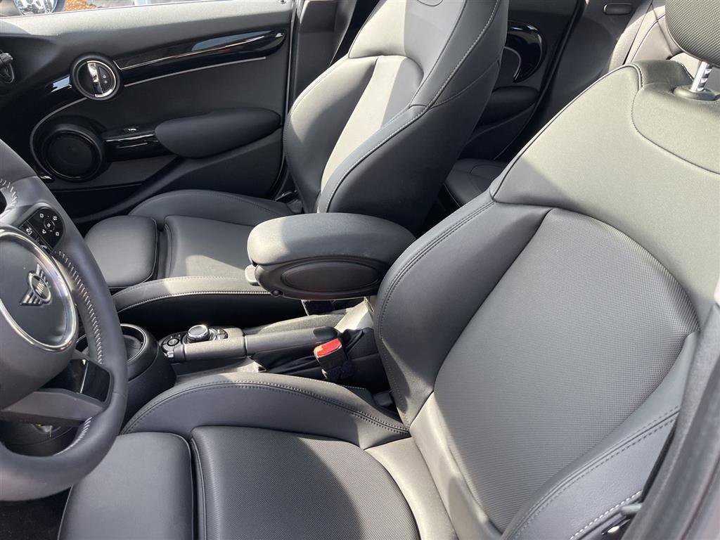 Used 2024 MINI Cooper S image 9