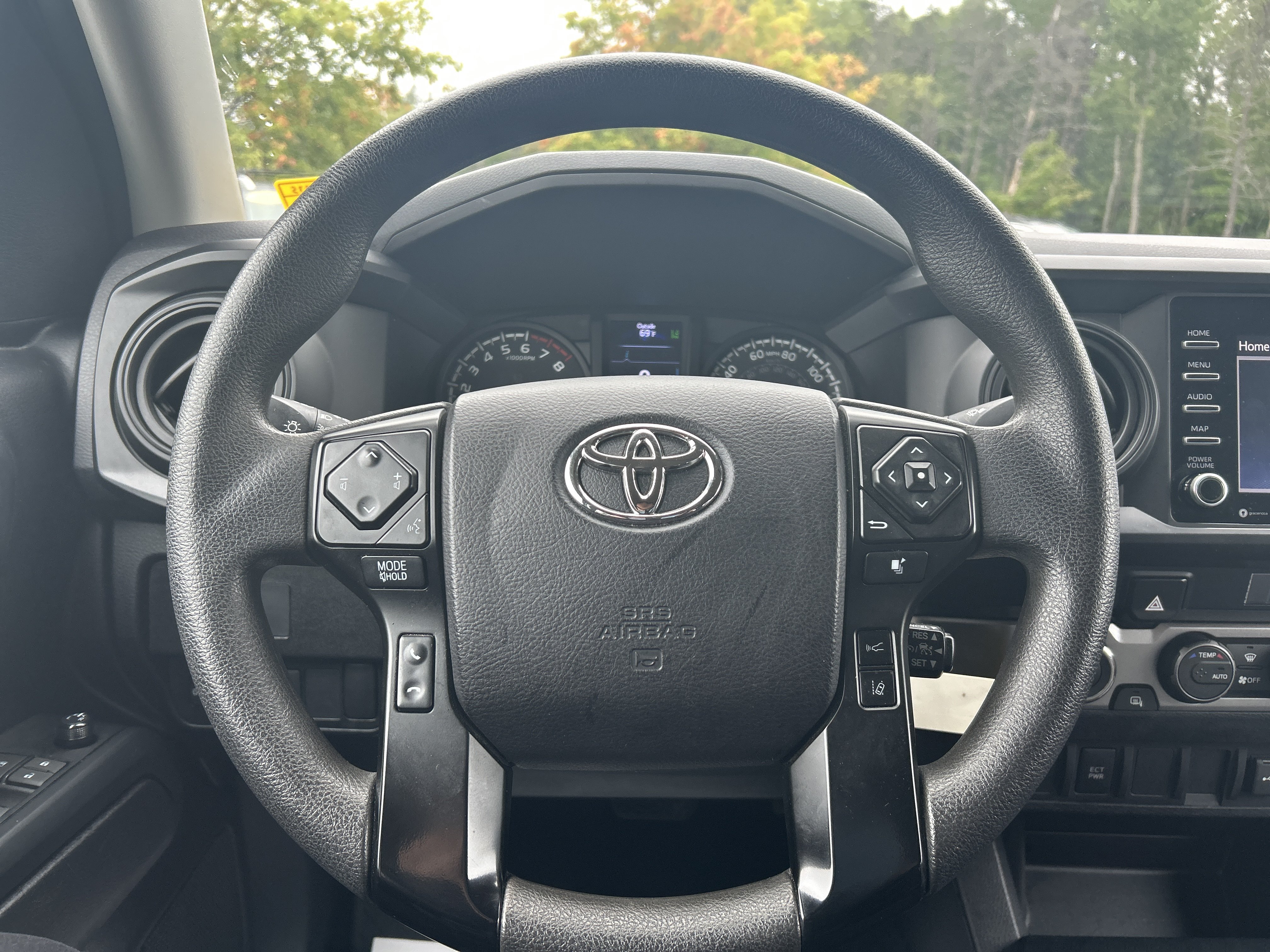 Used 2021 Toyota Tacoma SR AWD/4WD image 11