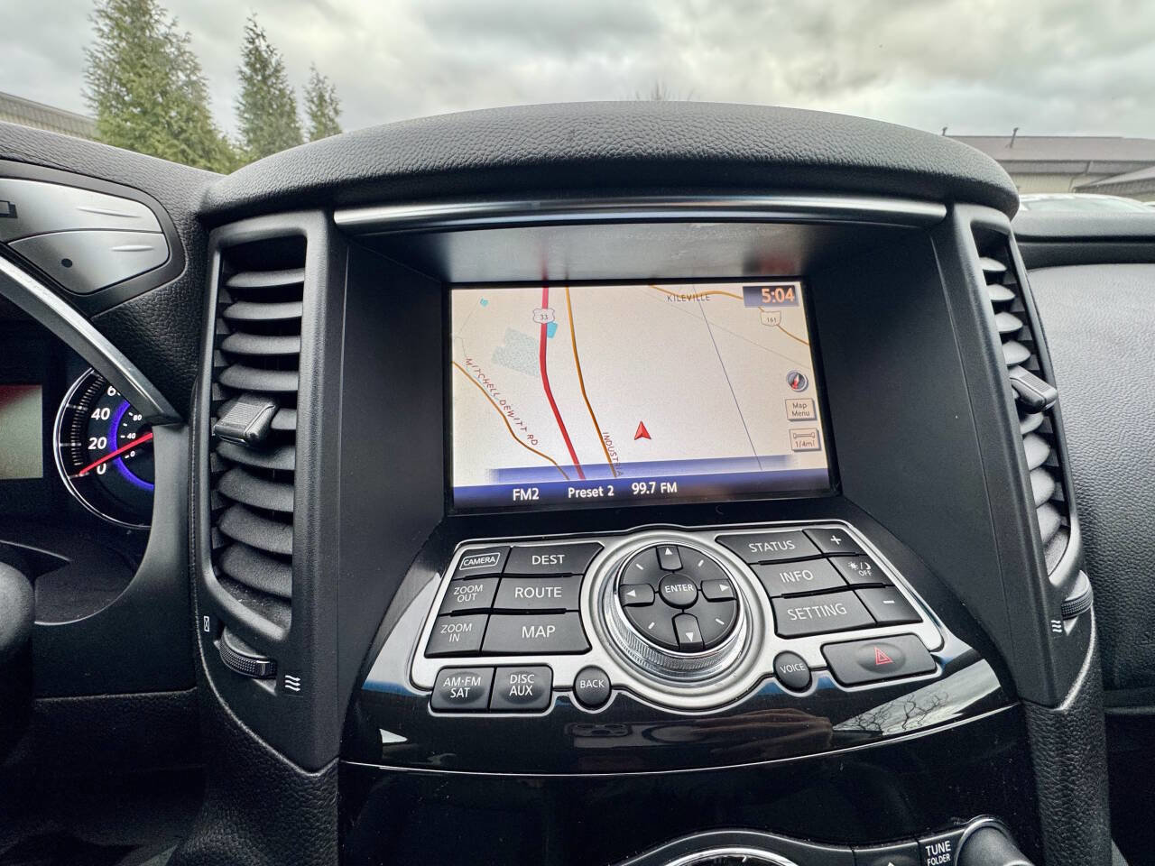 Used 2010 INFINITI FX35 AWD w/ Navigation Pkg image 27