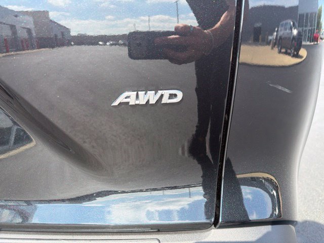 Certified 2024 Toyota Corolla Cross L AWD/4WD image 9