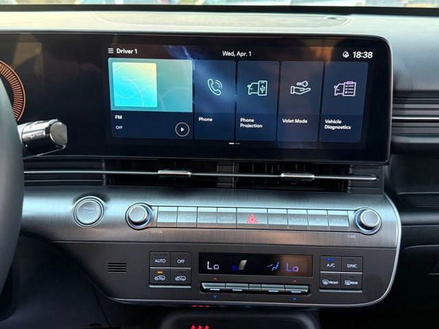 Used 2025 Hyundai Kona SEL image 19