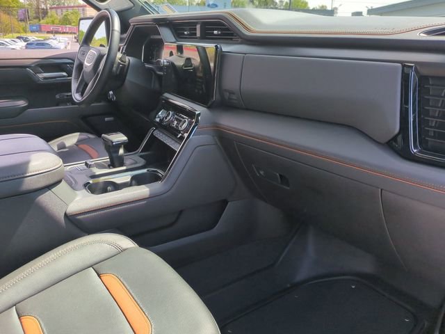 Used 2025 GMC Sierra 1500 AT4 w/ AT4 Premium Package AWD/4WD image 42