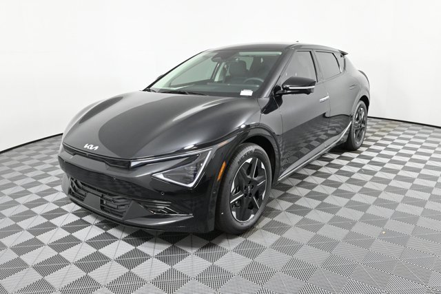 New 2025 Kia EV6 Wind image 2
