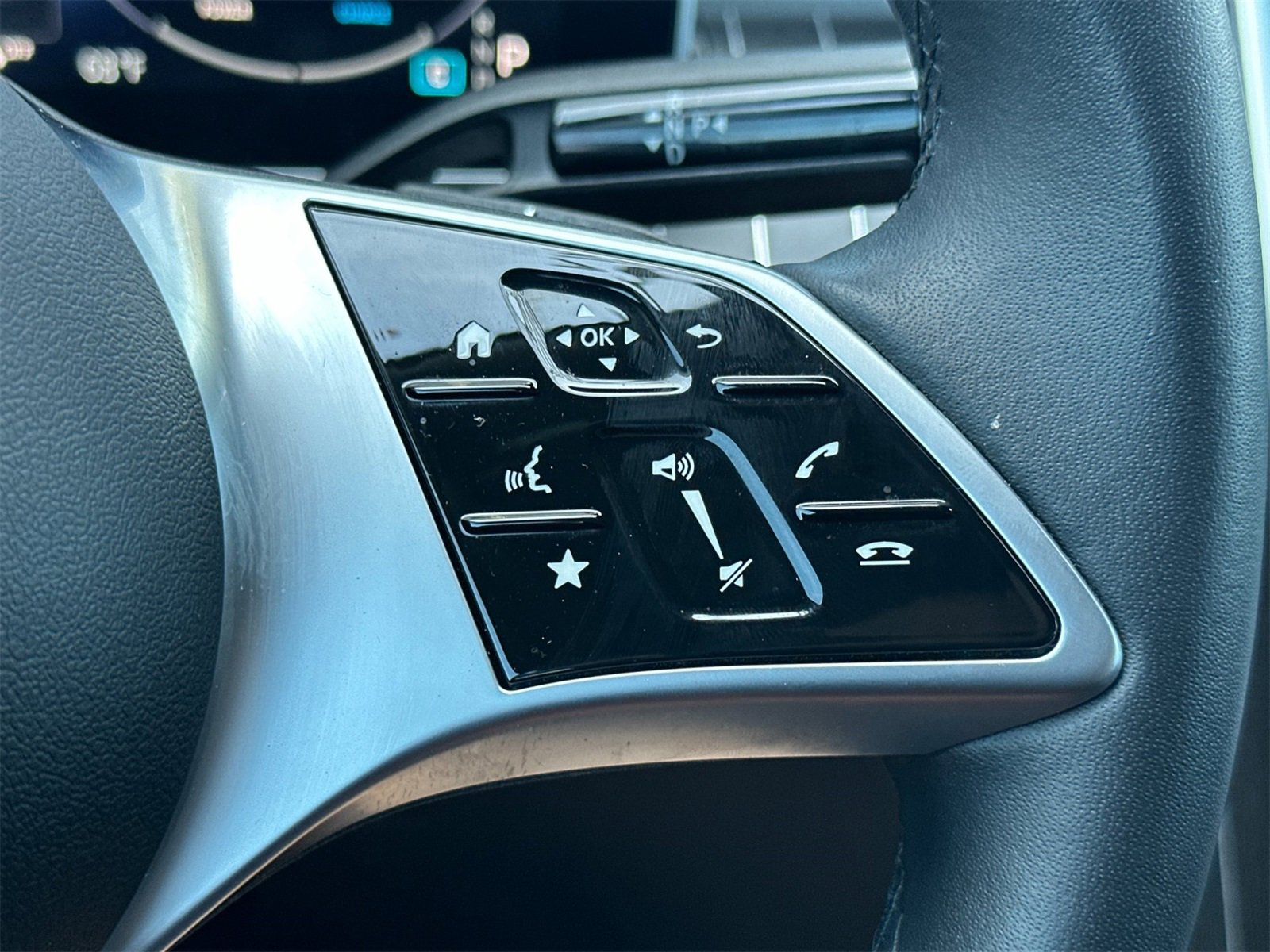 Certified 2023 Mercedes-Benz C 300 Sedan image 27