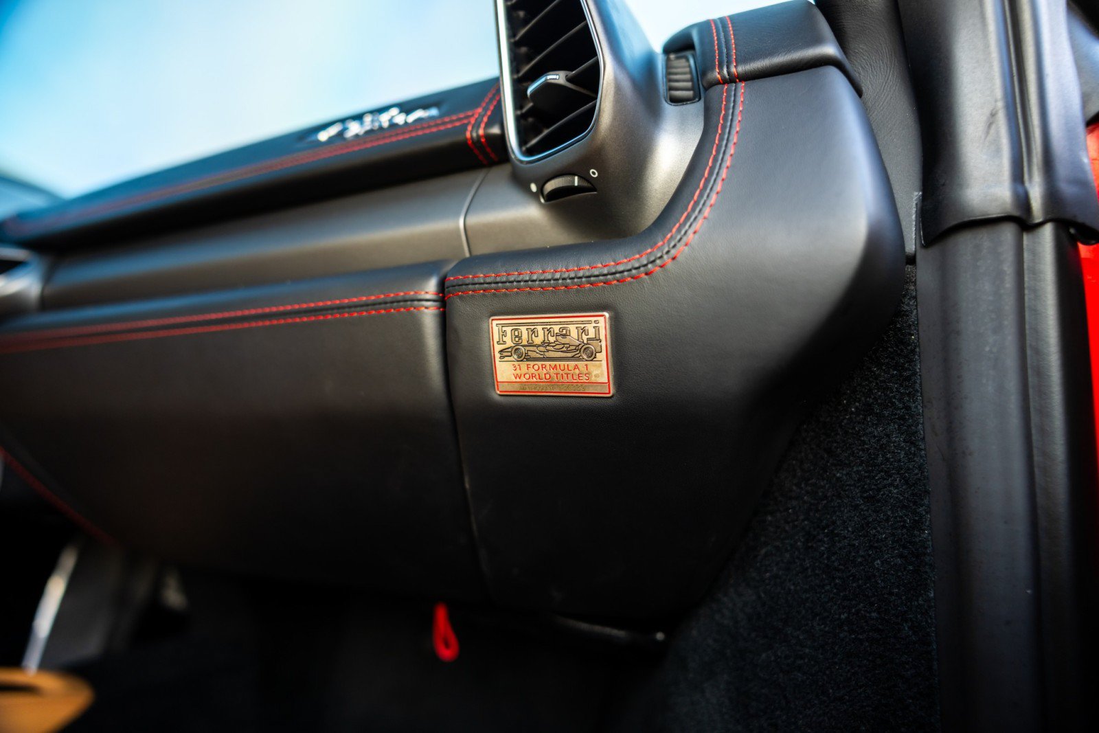 Used 2012 Ferrari 458 Italia Coupe RWD image 23