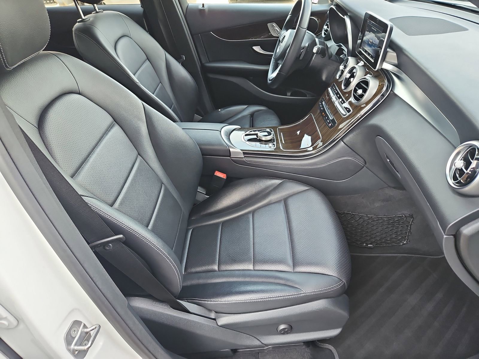 Used 2018 Mercedes-Benz GLC 300 GLC 300 image 21