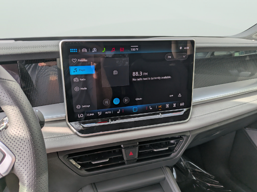 New 2026 Volkswagen Tiguan SE R-Line FWD image 19