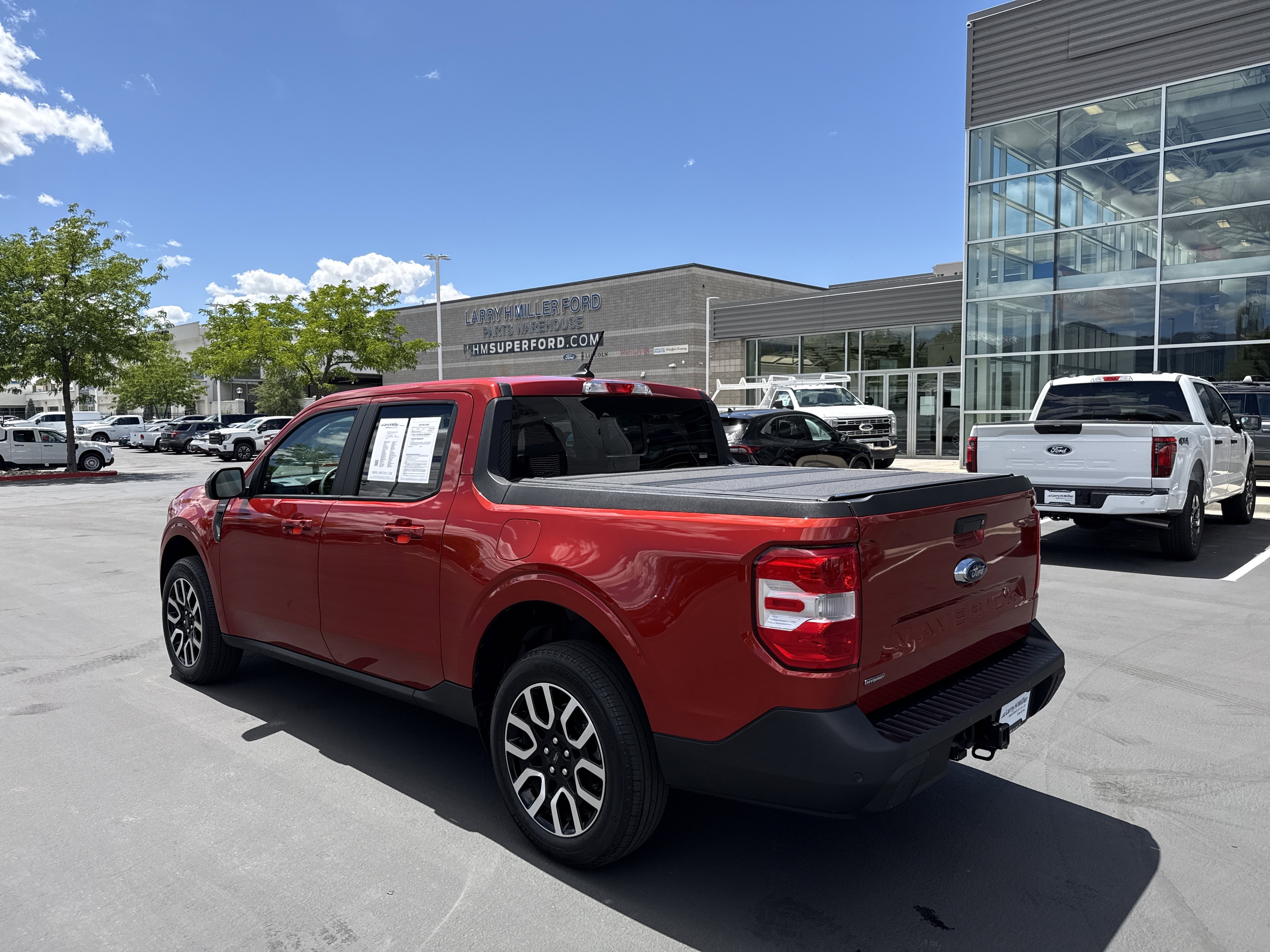 Certified 2024 Ford Maverick Lariat FWD image 3