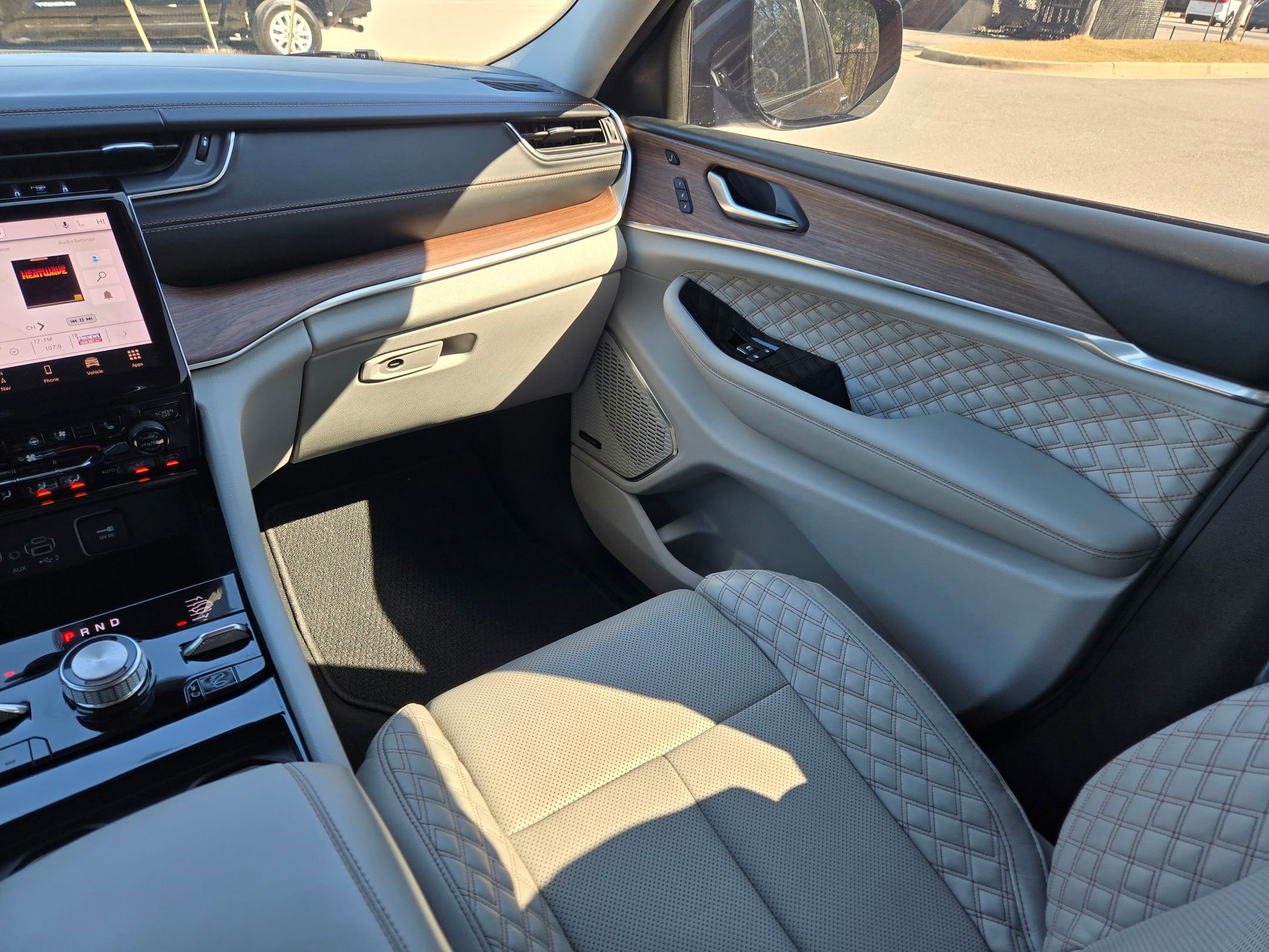 Used 2022 Jeep Grand Cherokee Summit image 13