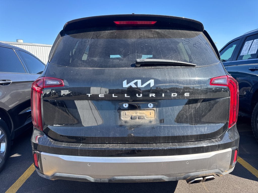 Used 2025 Kia Telluride S FWD image 4