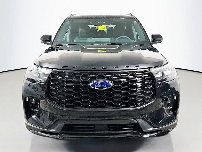 New 2026 Ford Explorer ST-Line w/ ST-Line Street Pack image 2