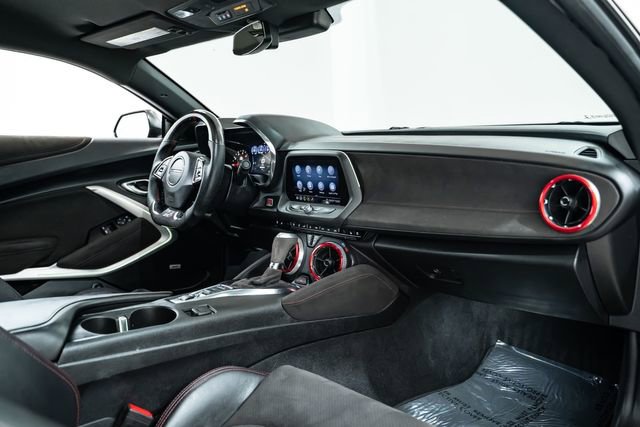 Used 2020 Chevrolet Camaro ZL1 image 23