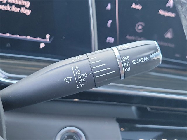 Certified 2022 Cadillac Escalade ESV Premium Luxury w/ Performance Package image 27