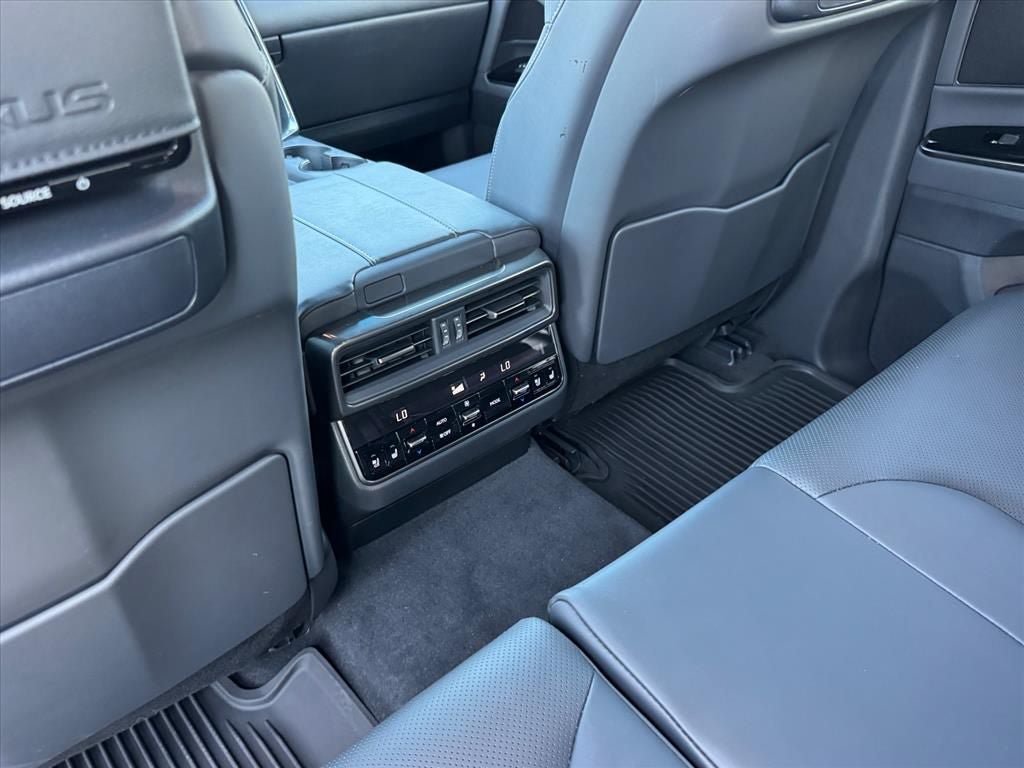 Used 2023 Lexus LX 600 4WD w/ Accessory Package (Z1) image 12