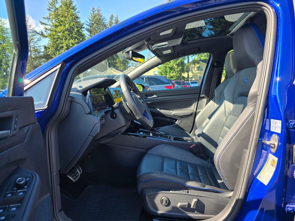 Used 2024 Volkswagen Golf R AWD/4WD image 3