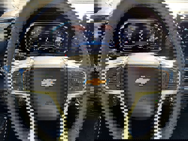 Used 2024 Chevrolet Silverado 2500 LT w/ Convenience Package image 30