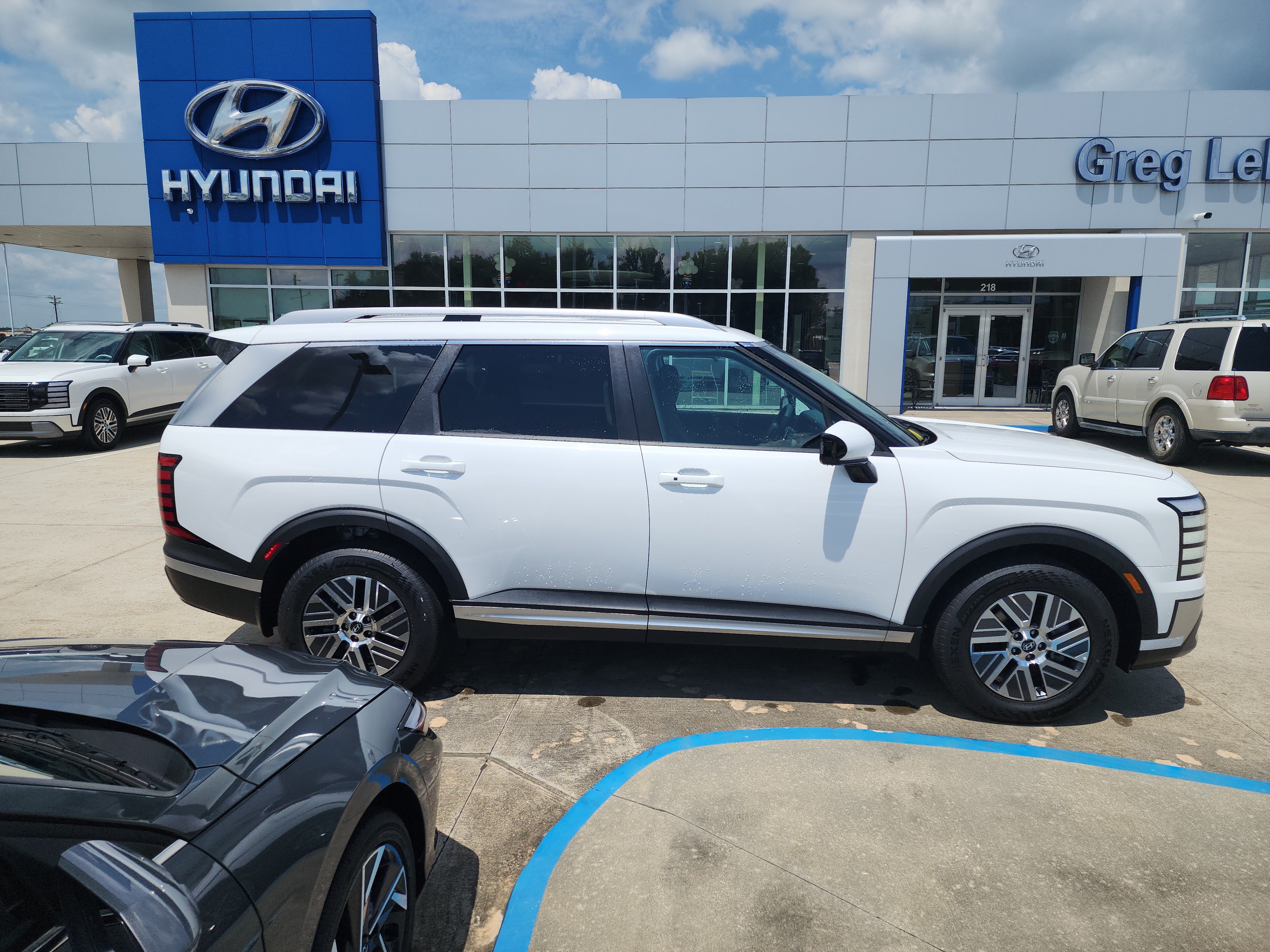 New 2026 Hyundai Palisade FWD Hybrid image 8