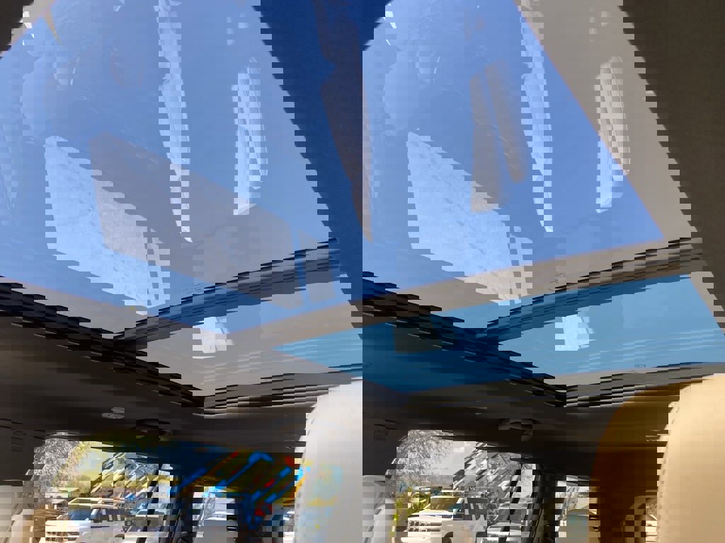 New 2025 Jeep Grand Cherokee L Limited w/ Black Appearance Package image 25