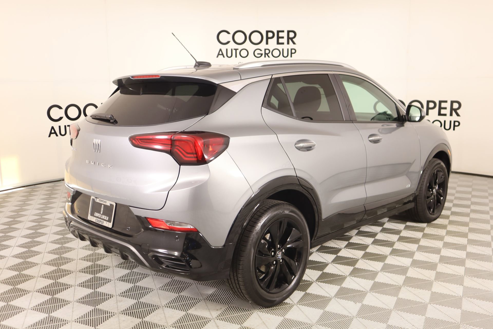 Used 2025 Buick Encore GX Sport Touring w/ Advanced Technology Package image 20