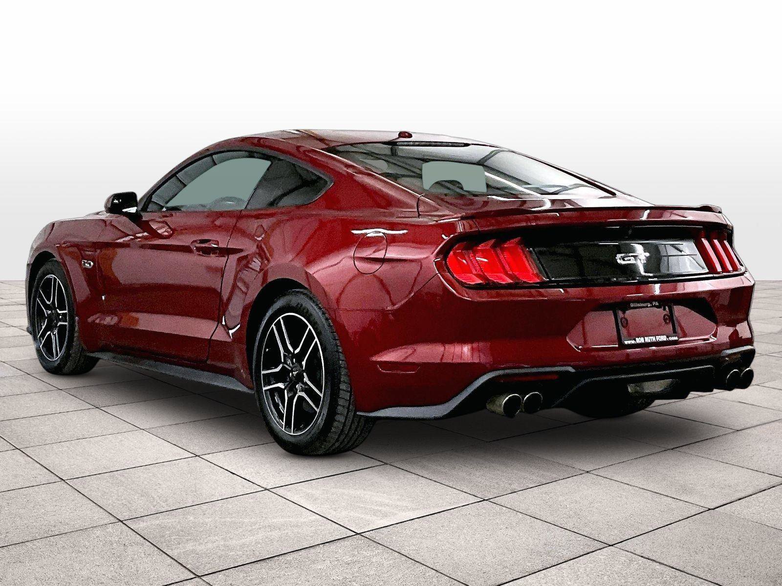 Used 2019 Ford Mustang GT RWD image 10