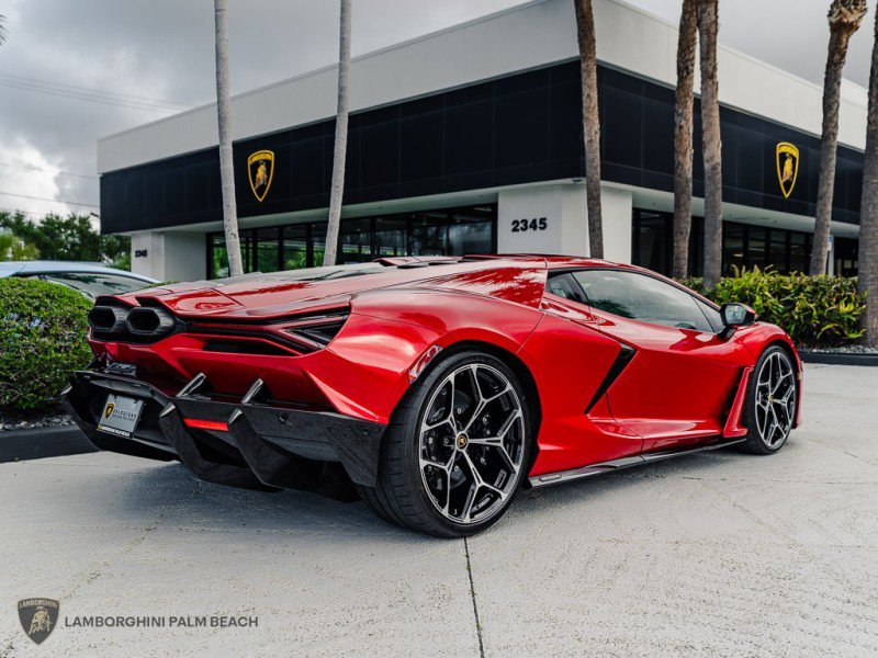 Used 2025 Lamborghini Revuelto AWD/4WD image 6