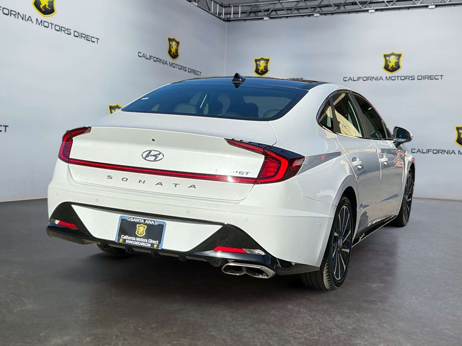 Used 2020 Hyundai Sonata Limited w/ Preferred Accessory Package image 5