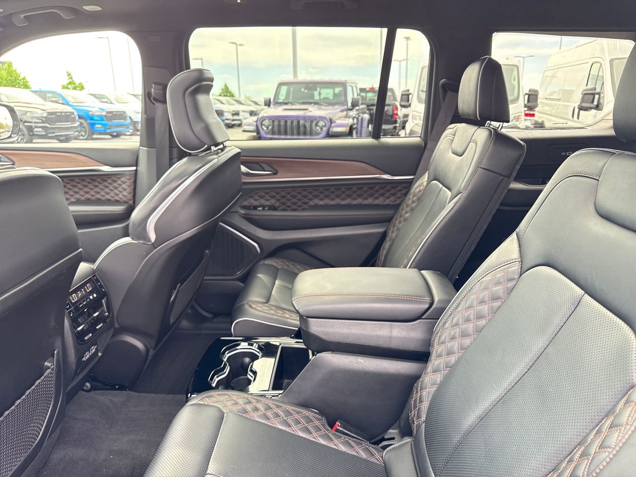 Used 2022 Jeep Grand Cherokee L Summit image 13