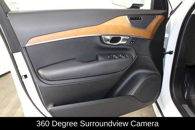 Used 2021 Volvo XC90 T6 Momentum w/ Protection Package Premier image 18
