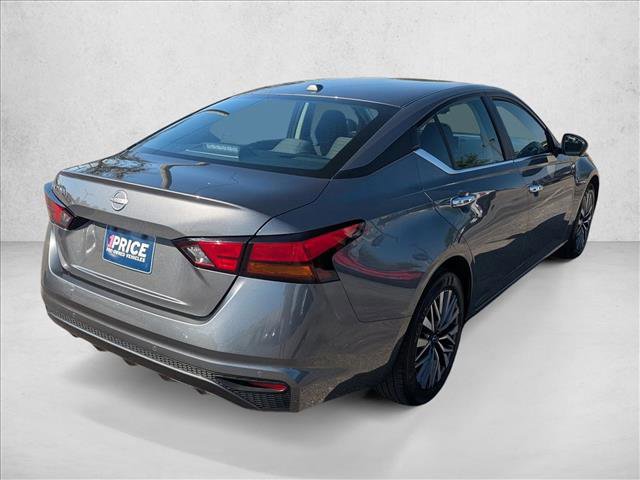 Used 2025 Nissan Altima 2.5 SV image 5